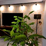 Lägenhet Glamour Vox - Romantic Cu Jacuzzi Privat In Cluj-Napoca