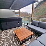 Glamour Vox - Romantic Cu Jacuzzi Privat In Lägenhet
