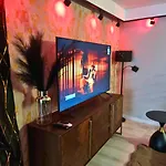Glamour Vox - Romantic Cu Jacuzzi Privat In *
