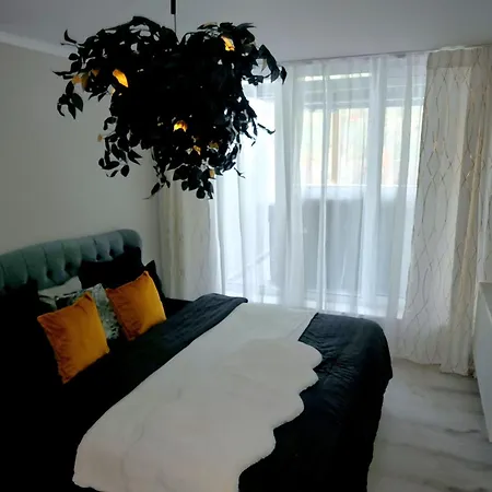 Glamour Vox - Romantic Jacuzzi Escape - Cluj-Napoca - Near Bt & Cluj Arena *