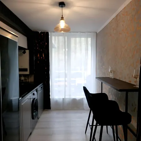 Glamour Vox - Romantic Jacuzzi Escape - Cluj-Napoca - Near Bt & Cluj Arena Kluž