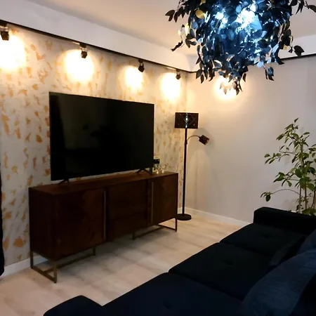 Glamour Vox - Romantic Jacuzzi Escape - Cluj-Napoca - Near Bt & Cluj Arena