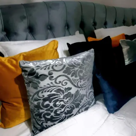 Glamour Vox Private Jacuzzi شقة