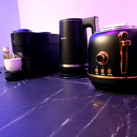 Glamour Vox - Romantic Jacuzzi Escape - Cluj-Napoca - Near Bt & Cluj Arena