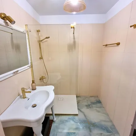 Glamour Vox Private Jacuzzi アパート クルージュ＝ナポカ