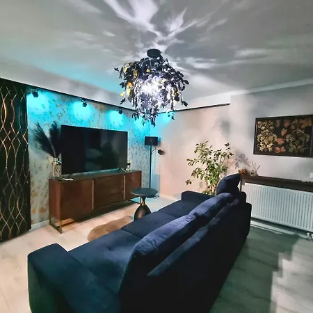 Glamour Vox - Romantic Jacuzzi Escape - Cluj-Napoca - Near Bt & Cluj Arena