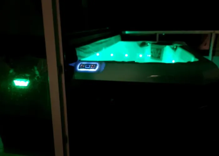 Glamour Vox Private Jacuzzi *