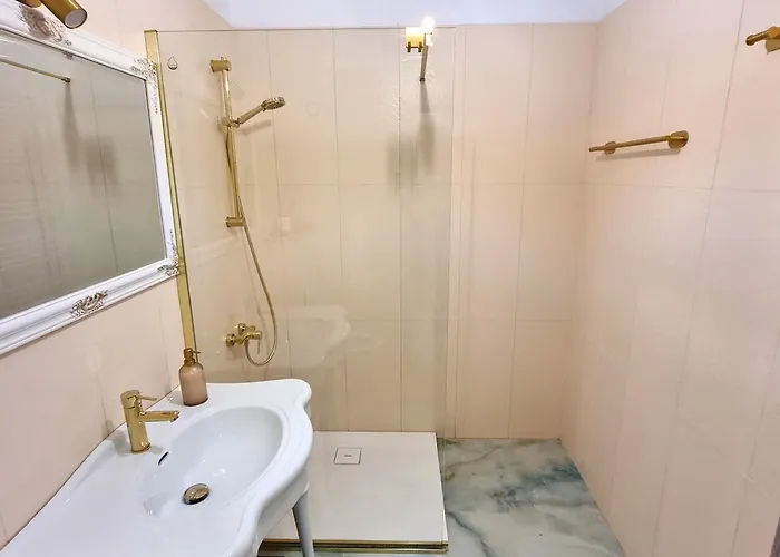 Glamour Vox Private Jacuzzi アパート クルージュ＝ナポカ